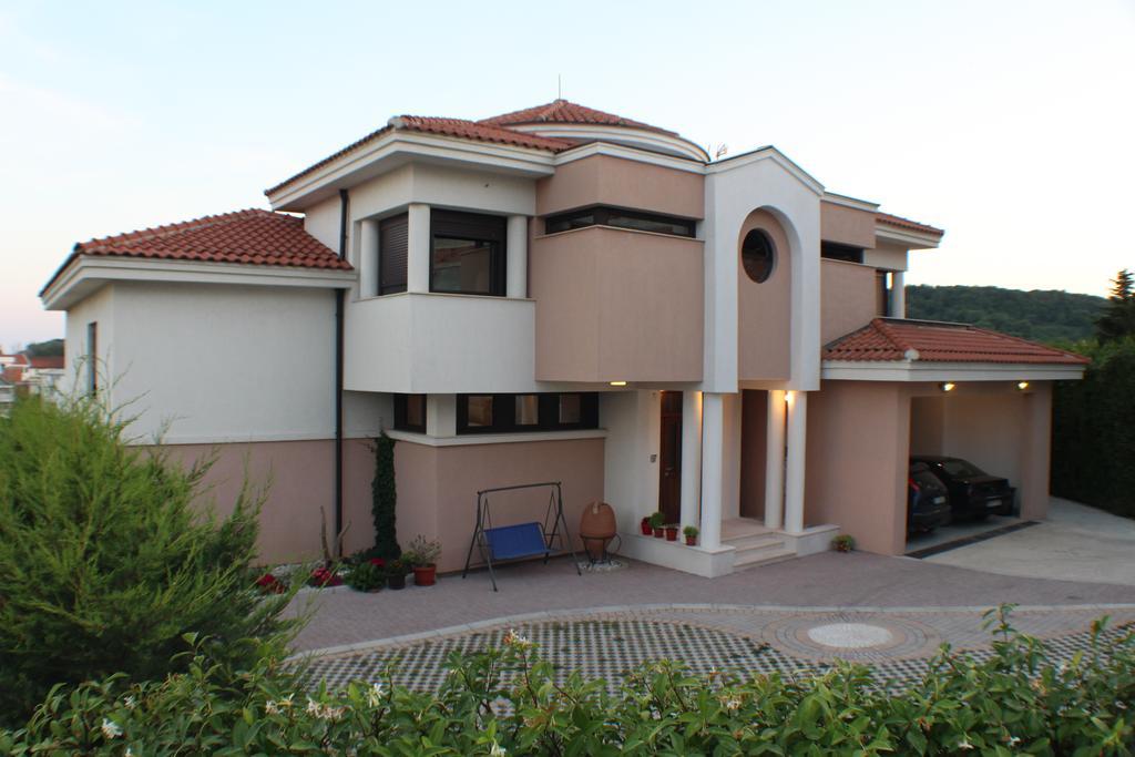 Apartments Kan Улцинь Экстерьер фото