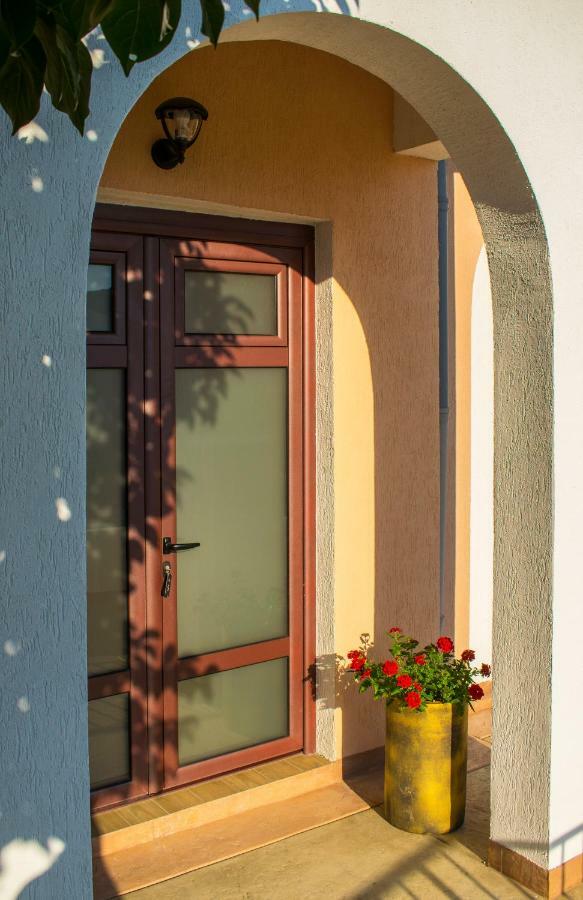Apartments Kan Улцинь Экстерьер фото